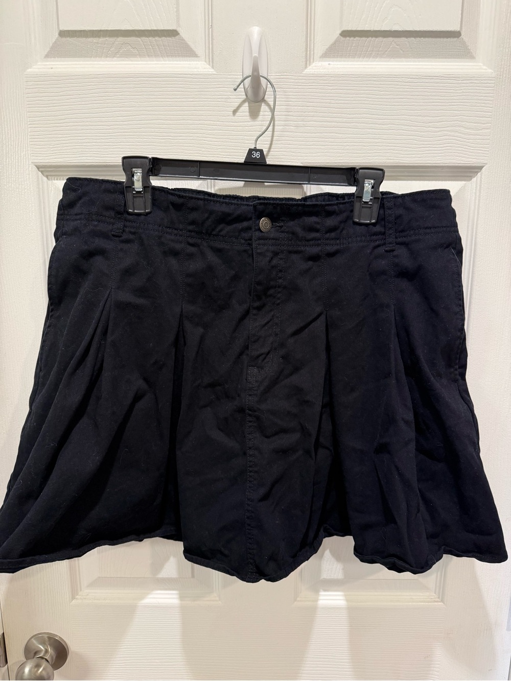 Old Navy Black  Elastic-Waist Skirt